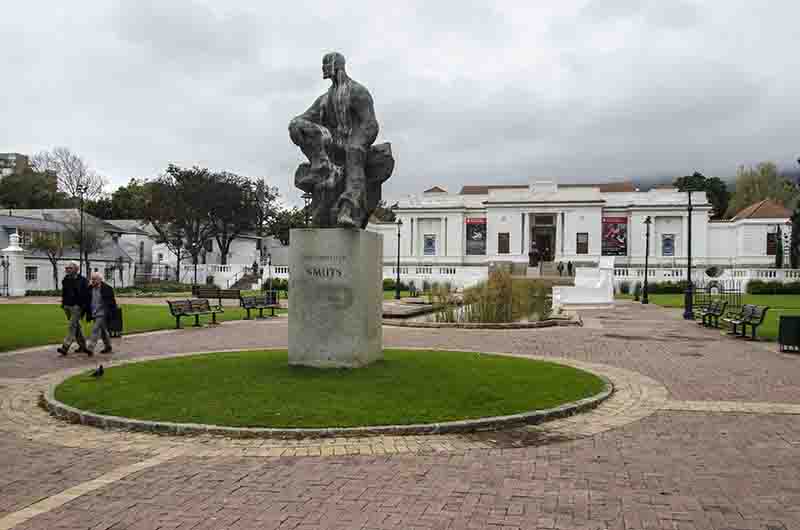 14 - Sudafrica - Ciudad del Cabo - jardines La Compania - monumento a Jan Christian Smuts